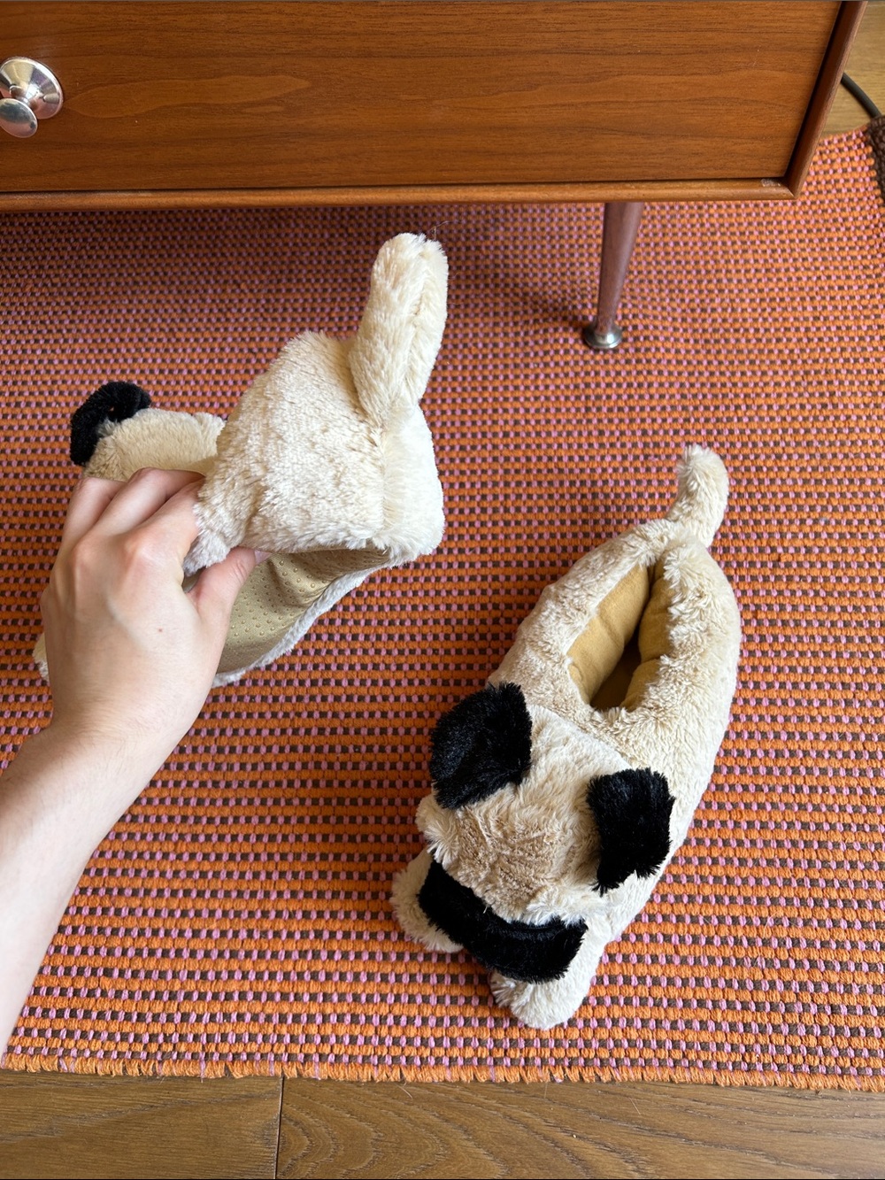 Pug Slippers - Picture 6 of 7